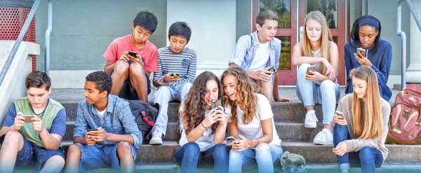 Is screen time related to anxiety and depression in teens?